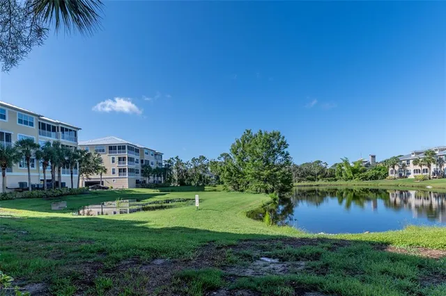 a view of a livingroom with furniture