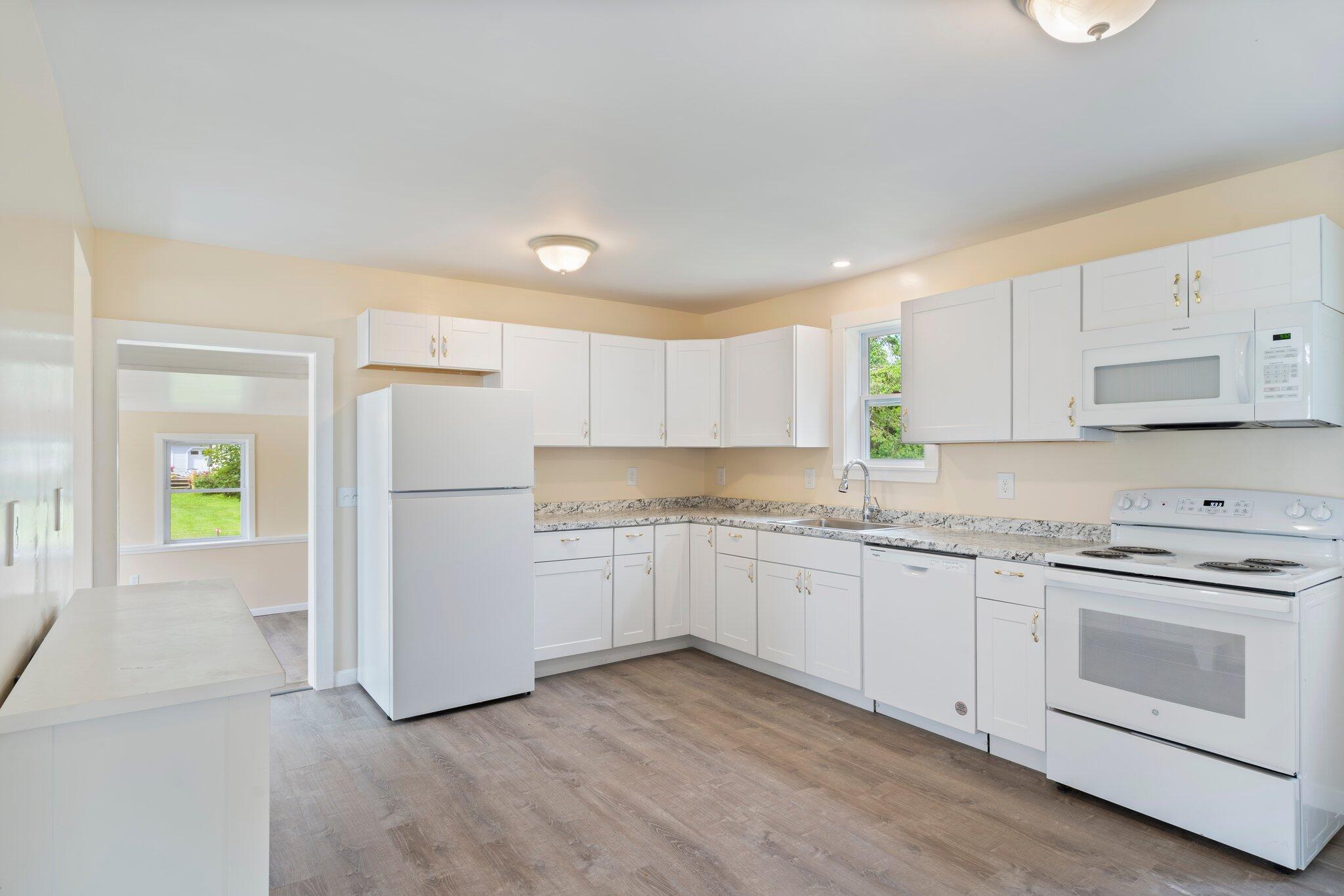 941 Augusta Road Winslow, ME 04901 - Photo 6 of 28 21-web-or-mls-DSC01919