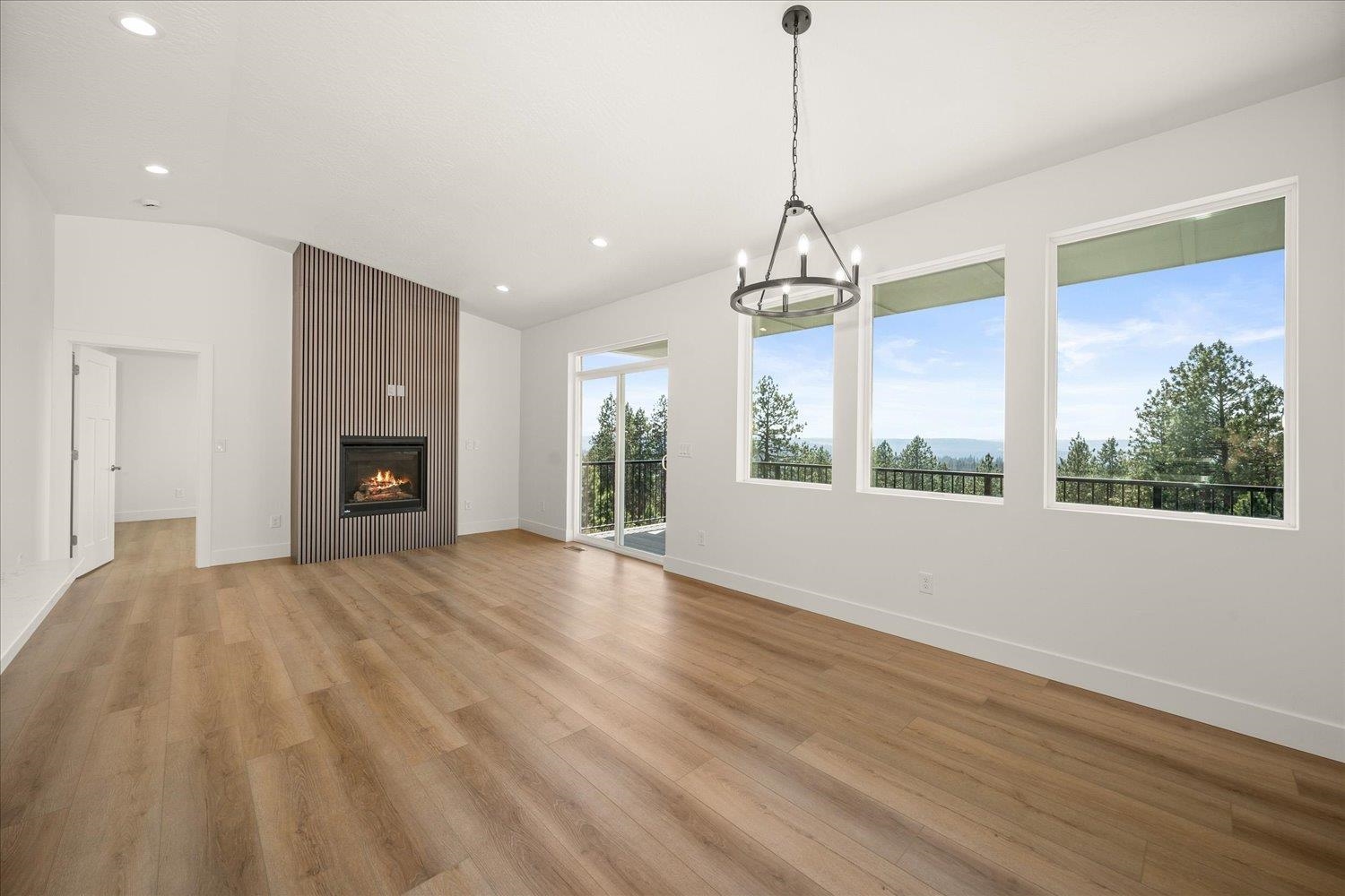 4233 West Tolliver Court Spokane, WA 99208 - Photo 8 of 41