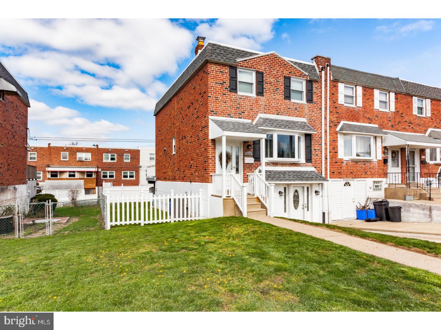 3218 Gurley Road Philadelphia, PA 19154 - Photo 2 of 25