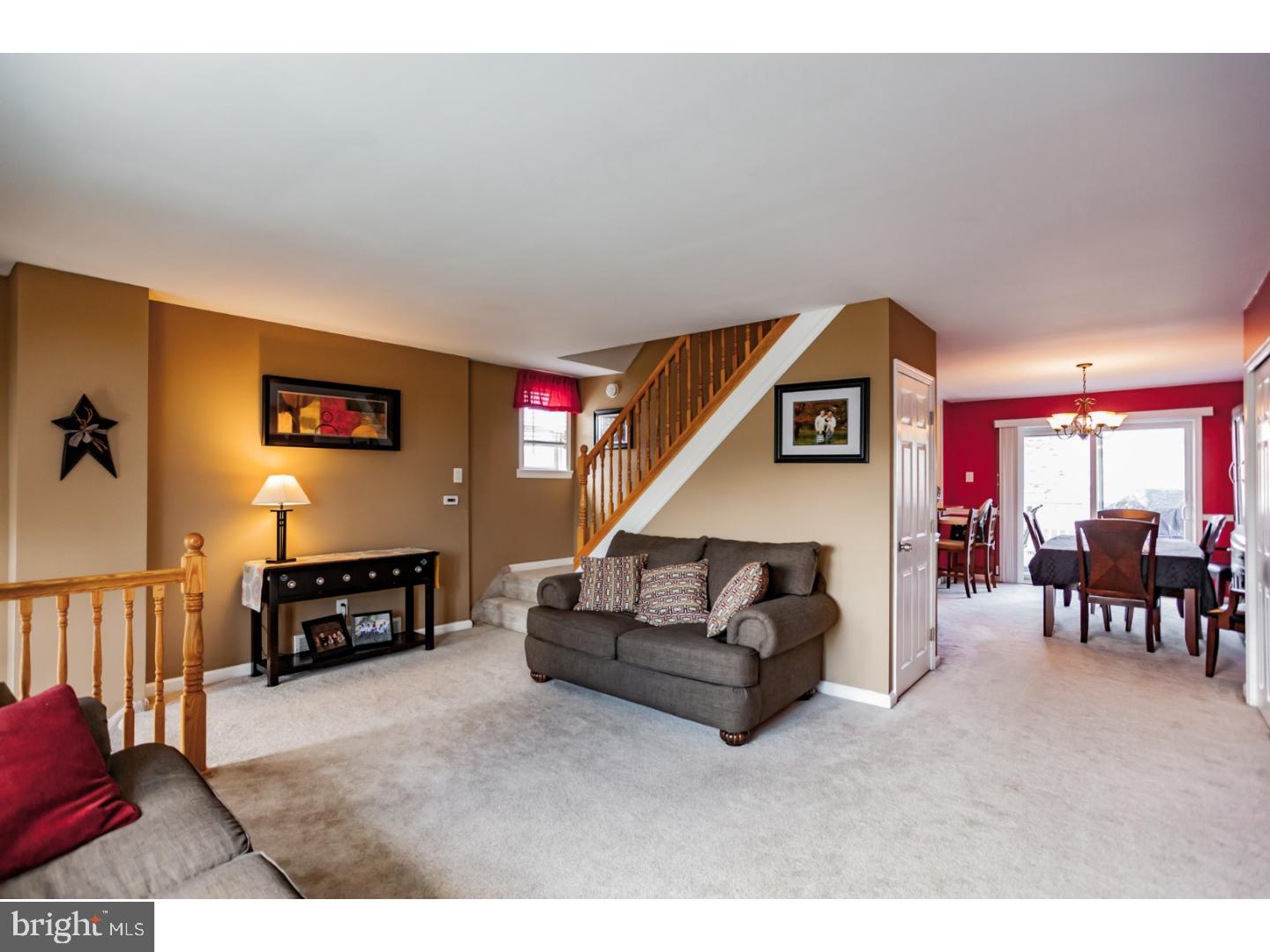 3218 Gurley Road Philadelphia, PA 19154 - Photo 5 of 25