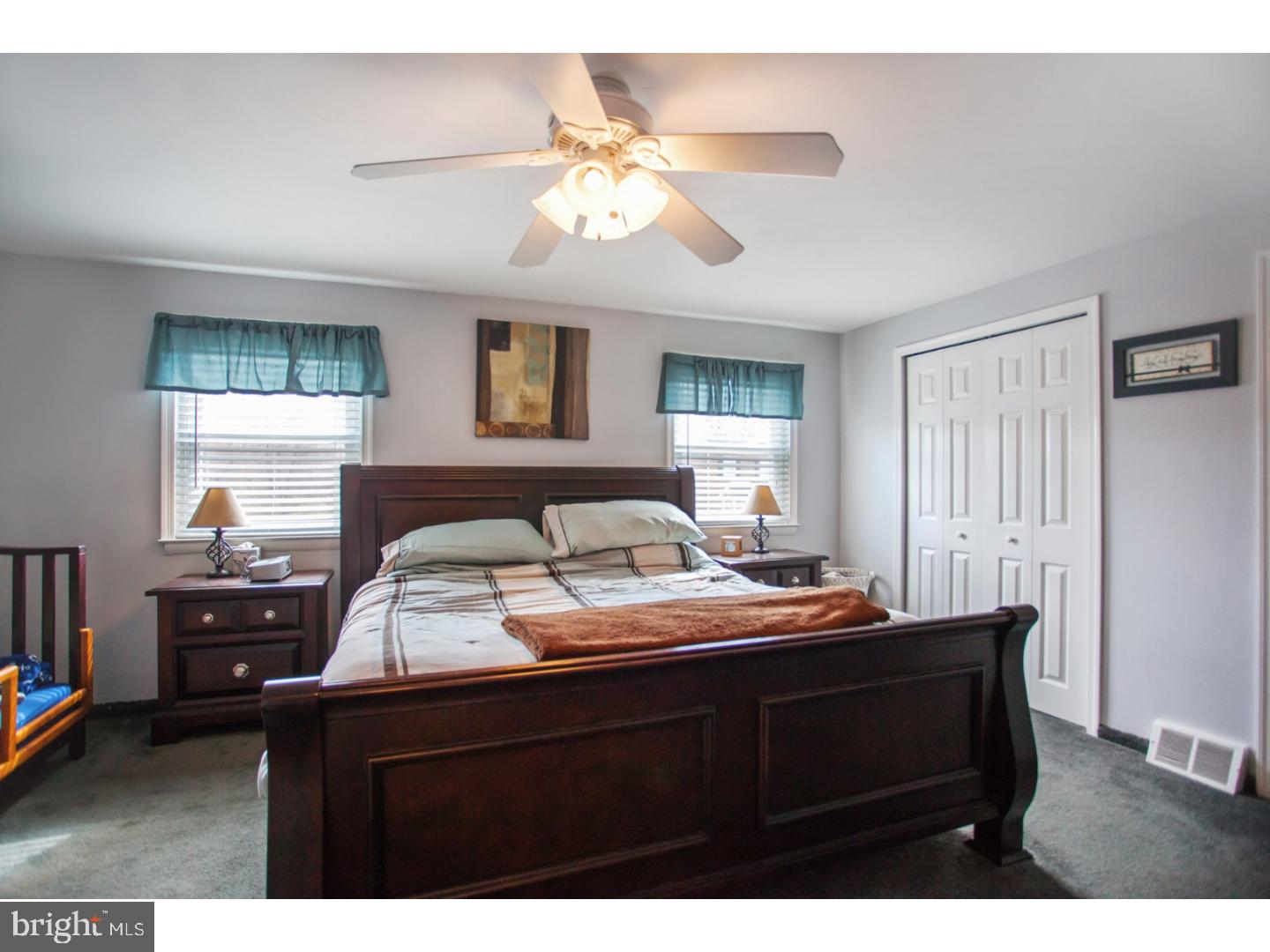 3218 Gurley Road Philadelphia, PA 19154 - Photo 8 of 25