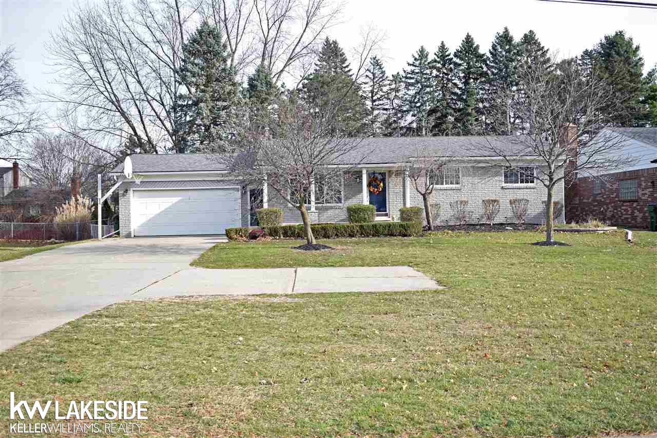 54248 Mound Road Utica, MI 48316 - Photo 1 of 24 50029642.JPG