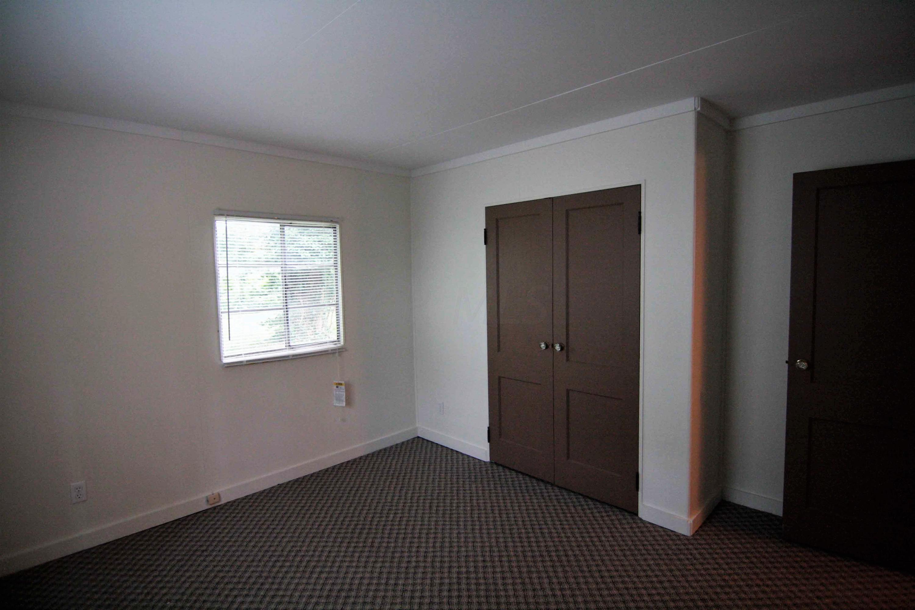149 South Hampton Road Columbus, OH 43213 - Photo 14 of 18