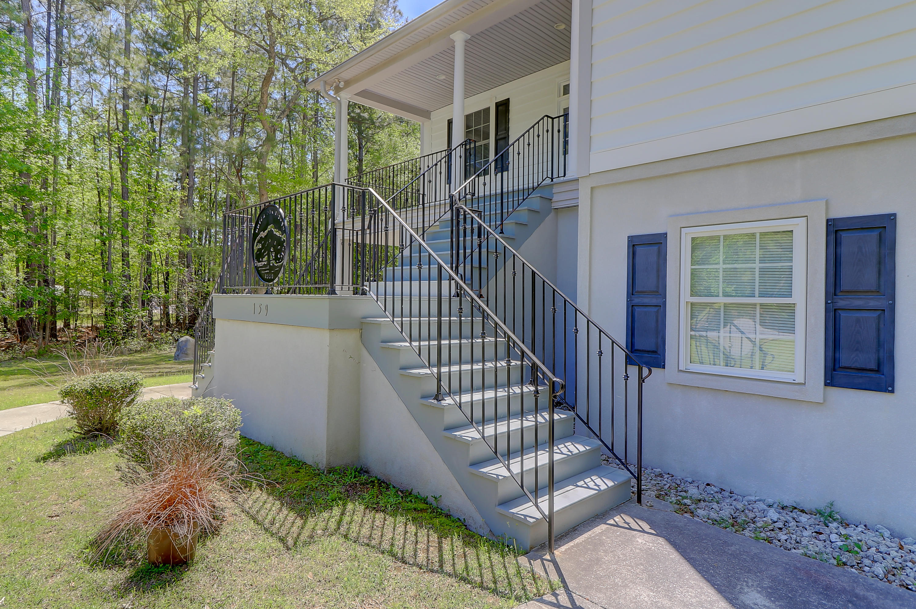 159 Sedgewick Road Summerville, SC 29483 - Photo 3 of 39 Front Porch