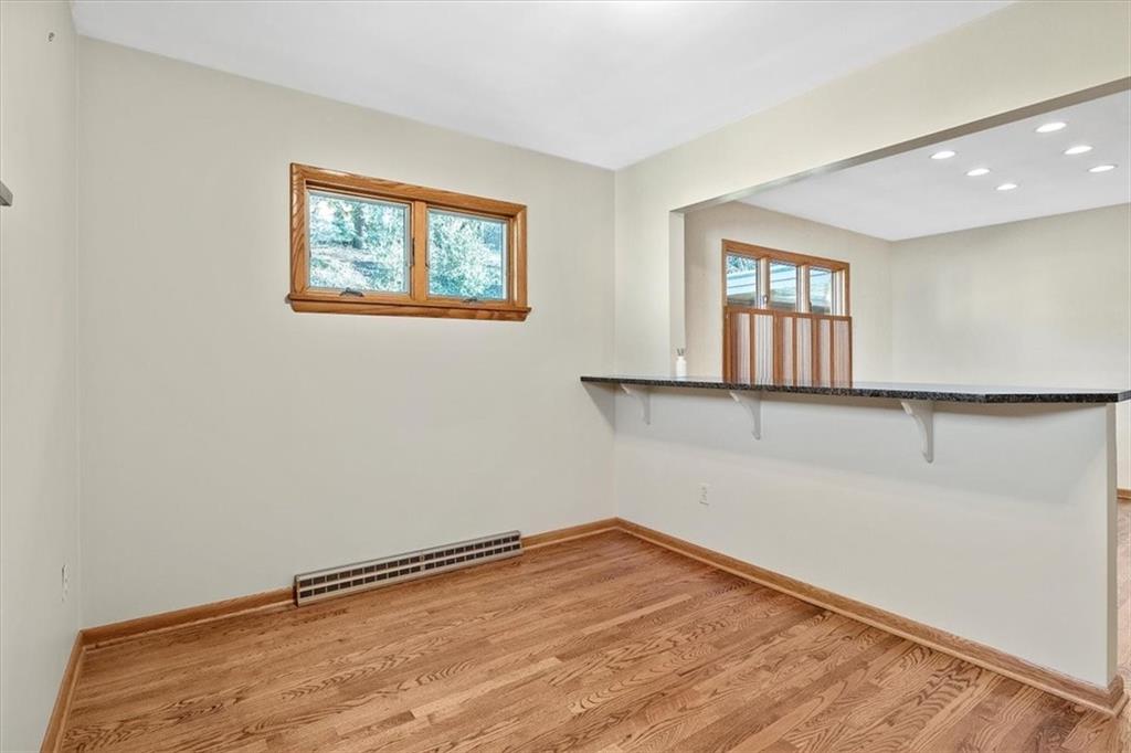 751 Pinetree Road Pittsburgh, PA 15243 - Photo 8 of 25 Gallery Image 8