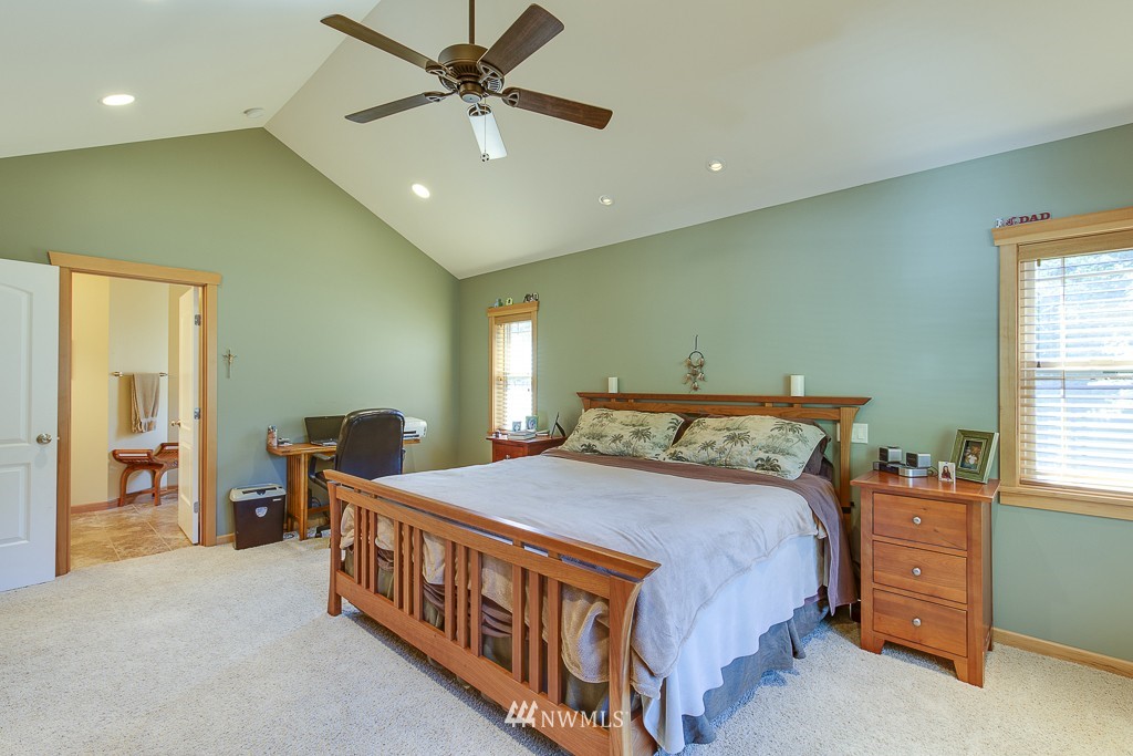 26270 Highland Road Northeast Kingston, WA 98346 - Photo 12 of 25 Gallery Image 12