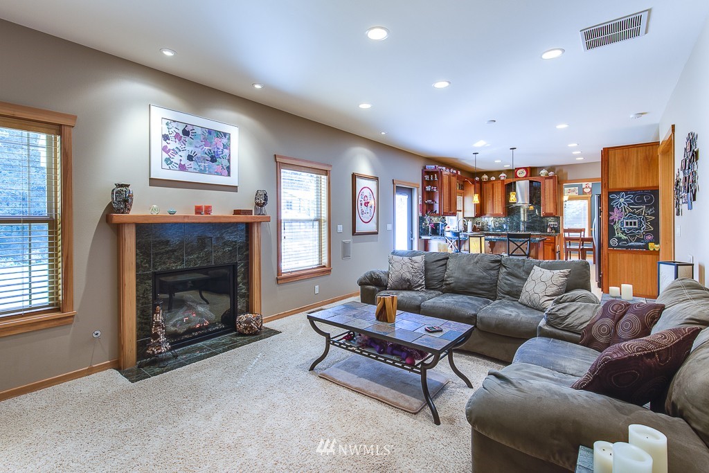 26270 Highland Road Northeast Kingston, WA 98346 - Photo 9 of 25 Gallery Image 9