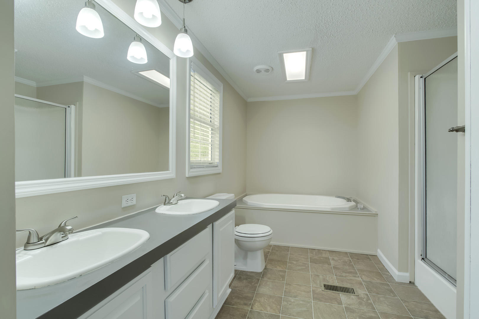 2926 Miller Road Powell, TN 37849 - Photo 18 of 30 18_MillerRoad_2926_MasterBath