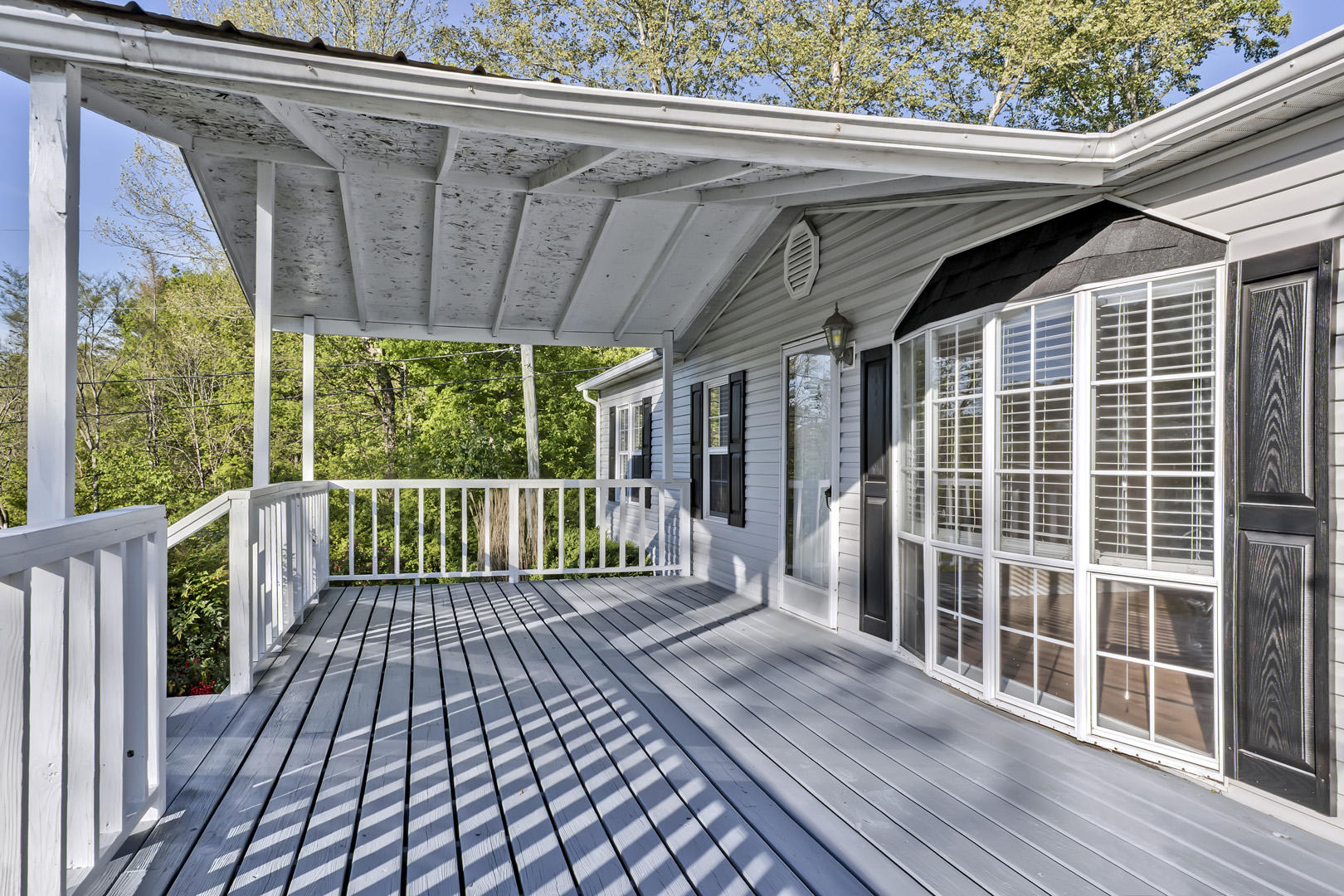 2926 Miller Road Powell, TN 37849 - Photo 3 of 30 03_MillerRoad_2926_FrontPorch02