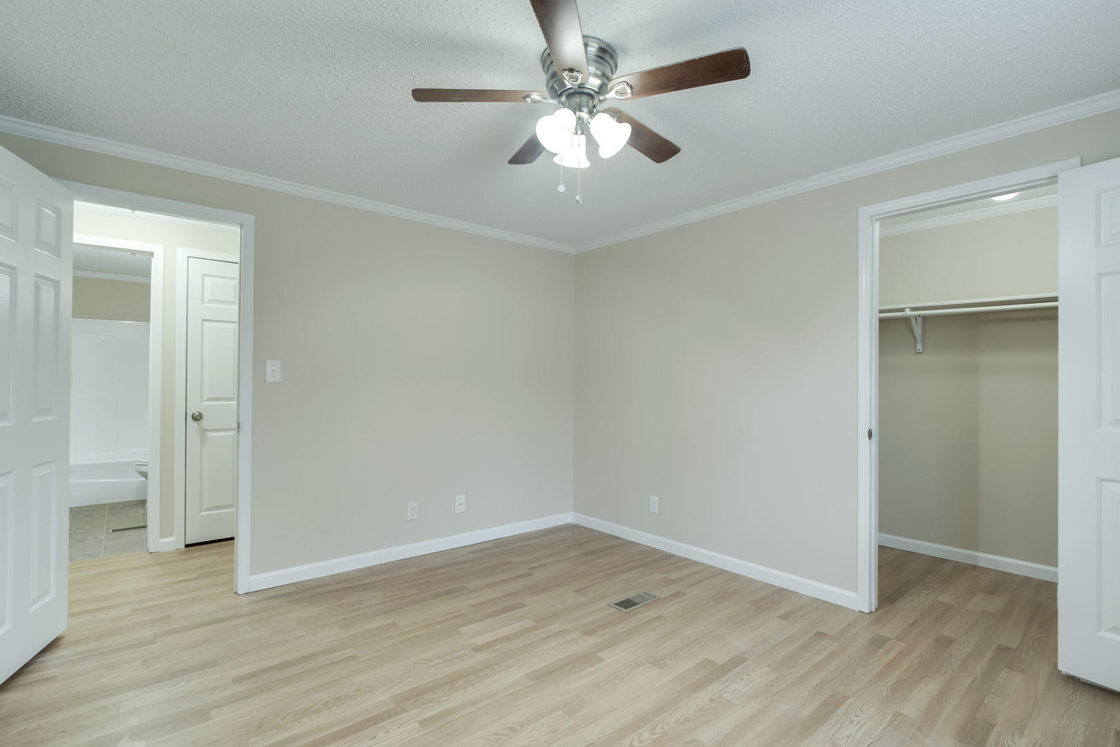 2926 Miller Road Powell, TN 37849 - Photo 24 of 30 24_MillerRoad_2926_Bedroom3_02