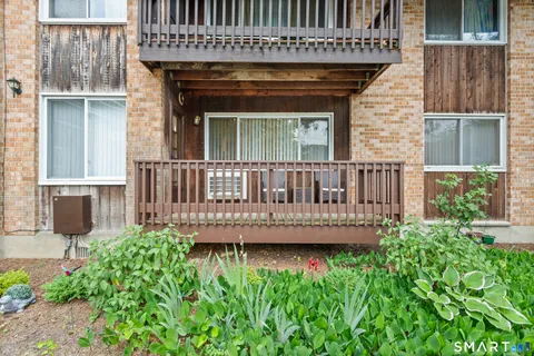 $260,000 | 333 Vincellette Street, Unit 83, Bridgeport, CT 06606
