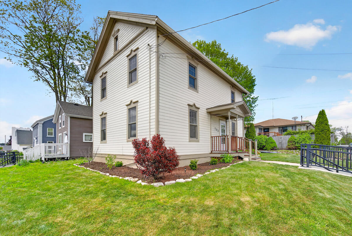 102 Riverside Drive Waterford, WI 53185 - Photo 22 of 26 DSC09057