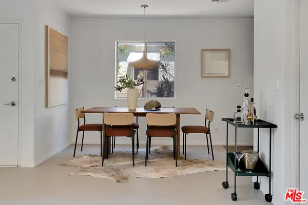 $2,199,000 | 830 Palms Boulevard, Venice, CA 90291