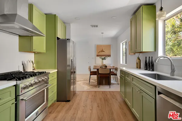 $2,199,000 | 830 Palms Boulevard, Venice, CA 90291