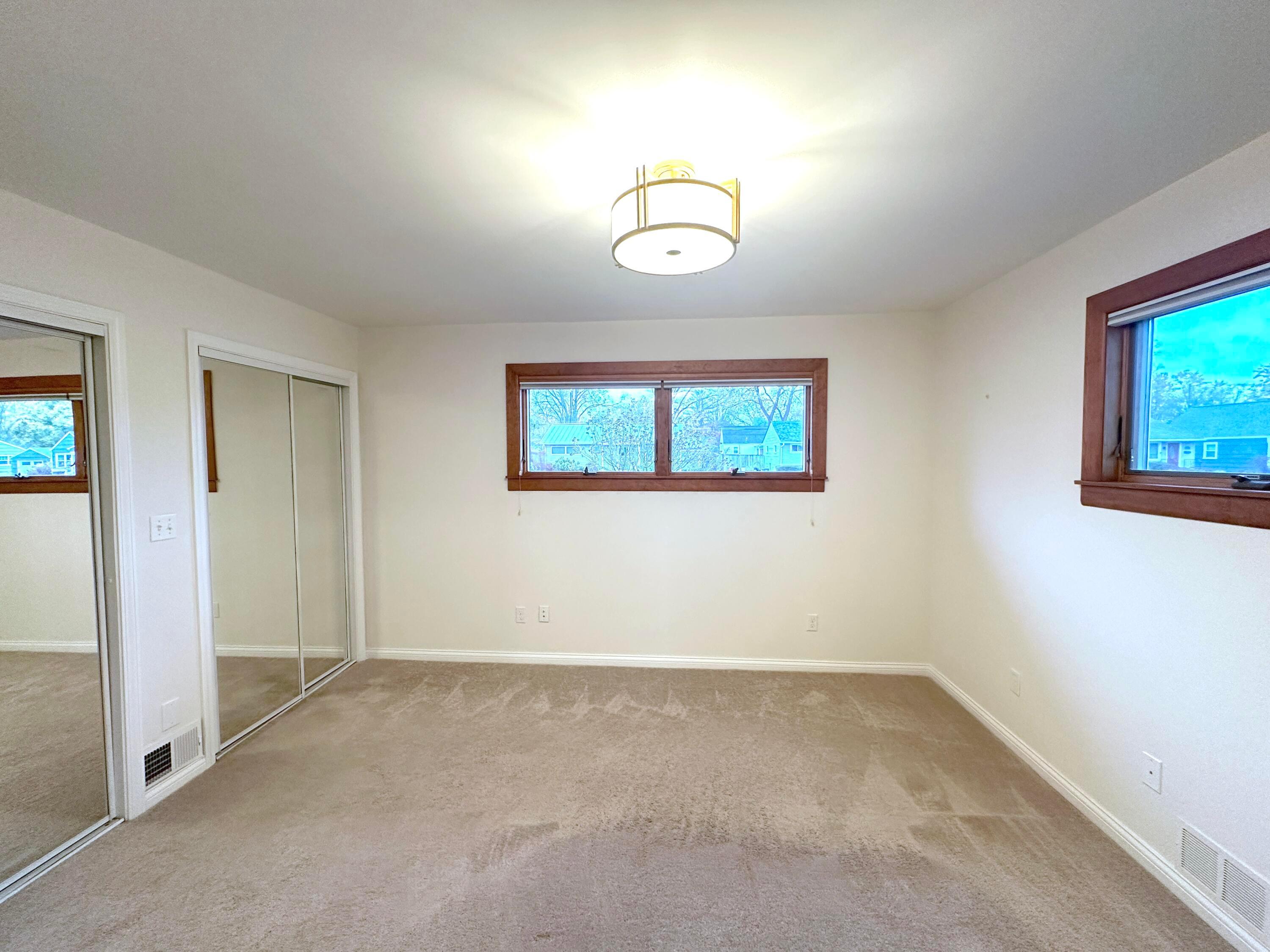 2443 Shrewsbury Road Upper Arlington, OH 43221 - Photo 12 of 15 IMG_0142