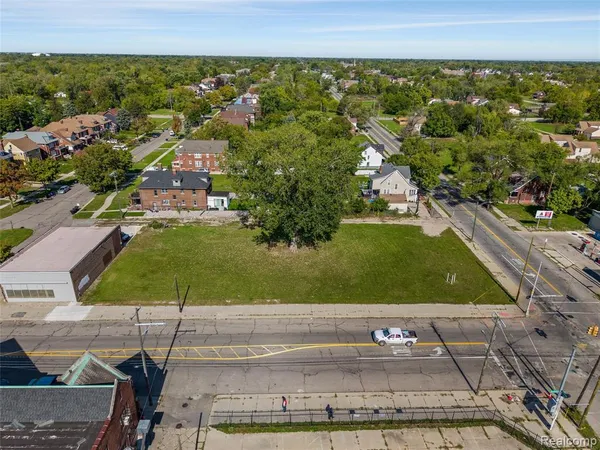 $149,999 | 14345 Kercheval Avenue, Detroit, MI 48215