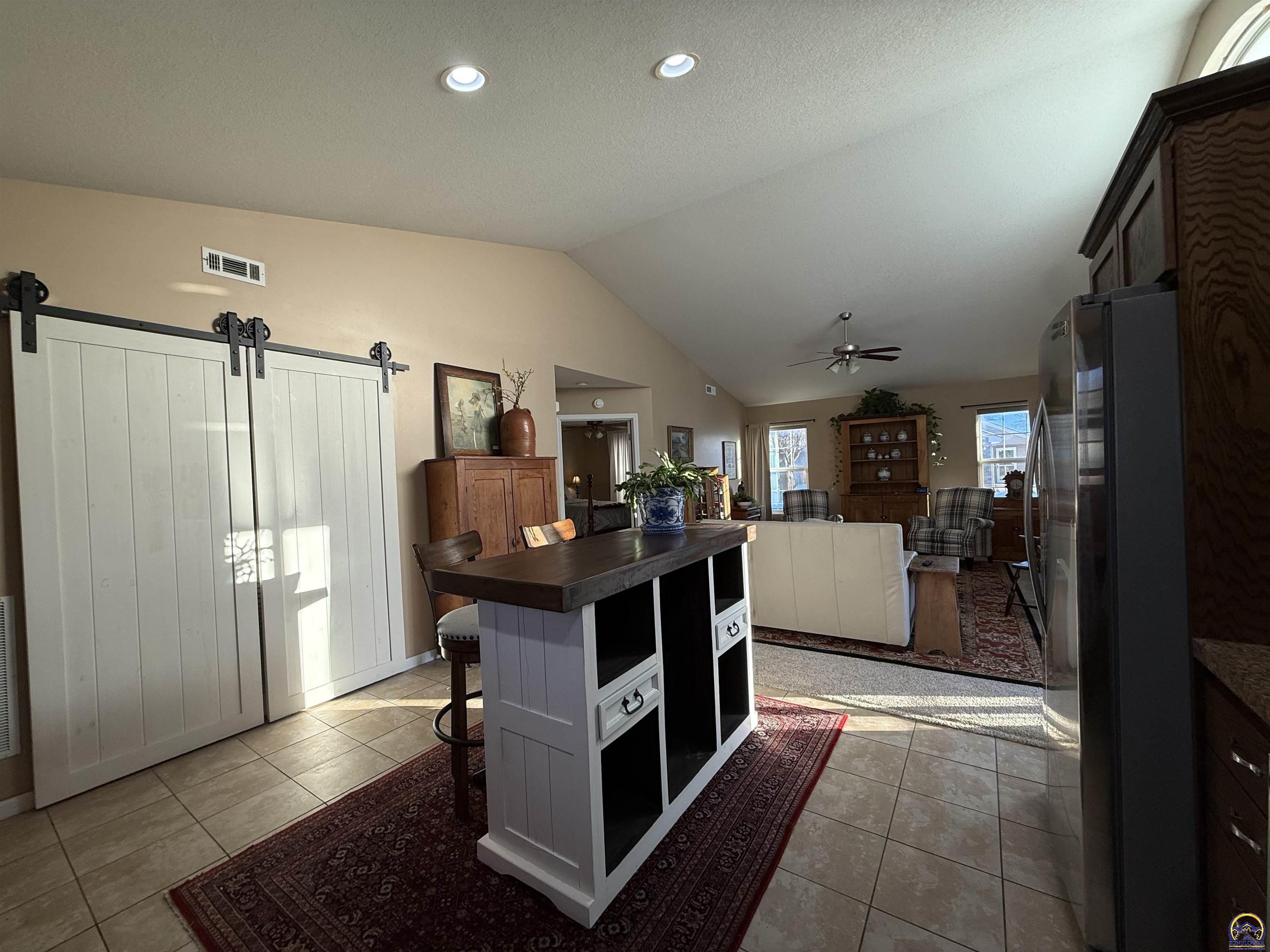 3324 Southwest Lajolla Road Topeka, KS 66614 - Photo 3 of 8