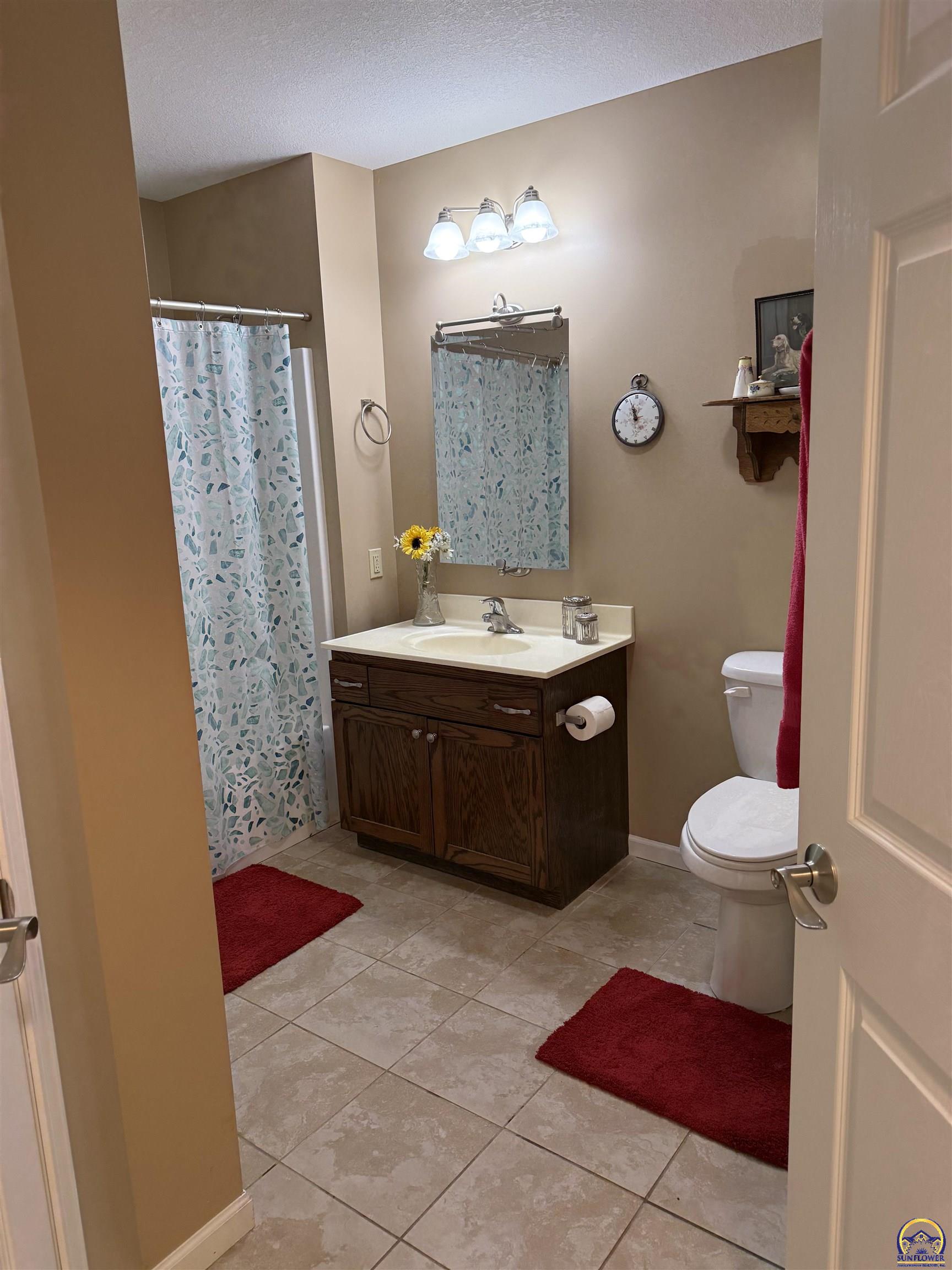 3324 Southwest Lajolla Road Topeka, KS 66614 - Photo 6 of 8