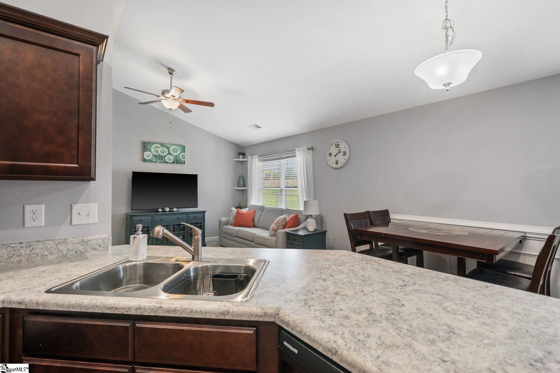 567 Davis Road Piedmont, SC 29673 - Photo 8 of 20 Gallery Image 8