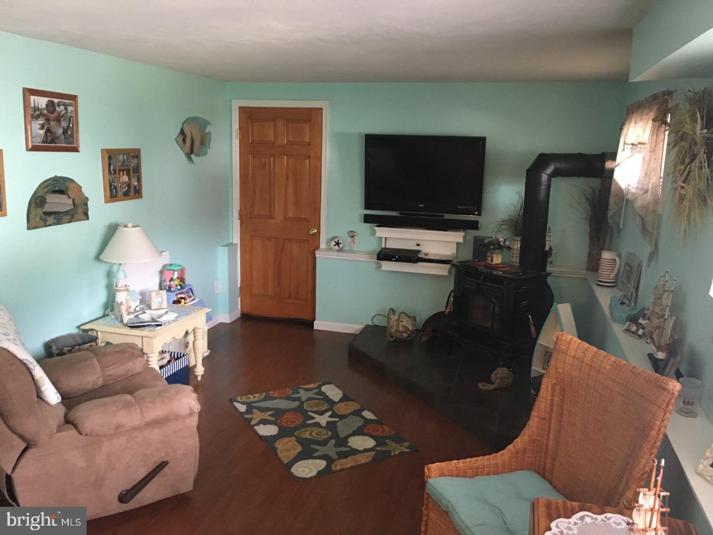 18 Dover Road Hamilton, NJ 08620 - Photo 12 of 17