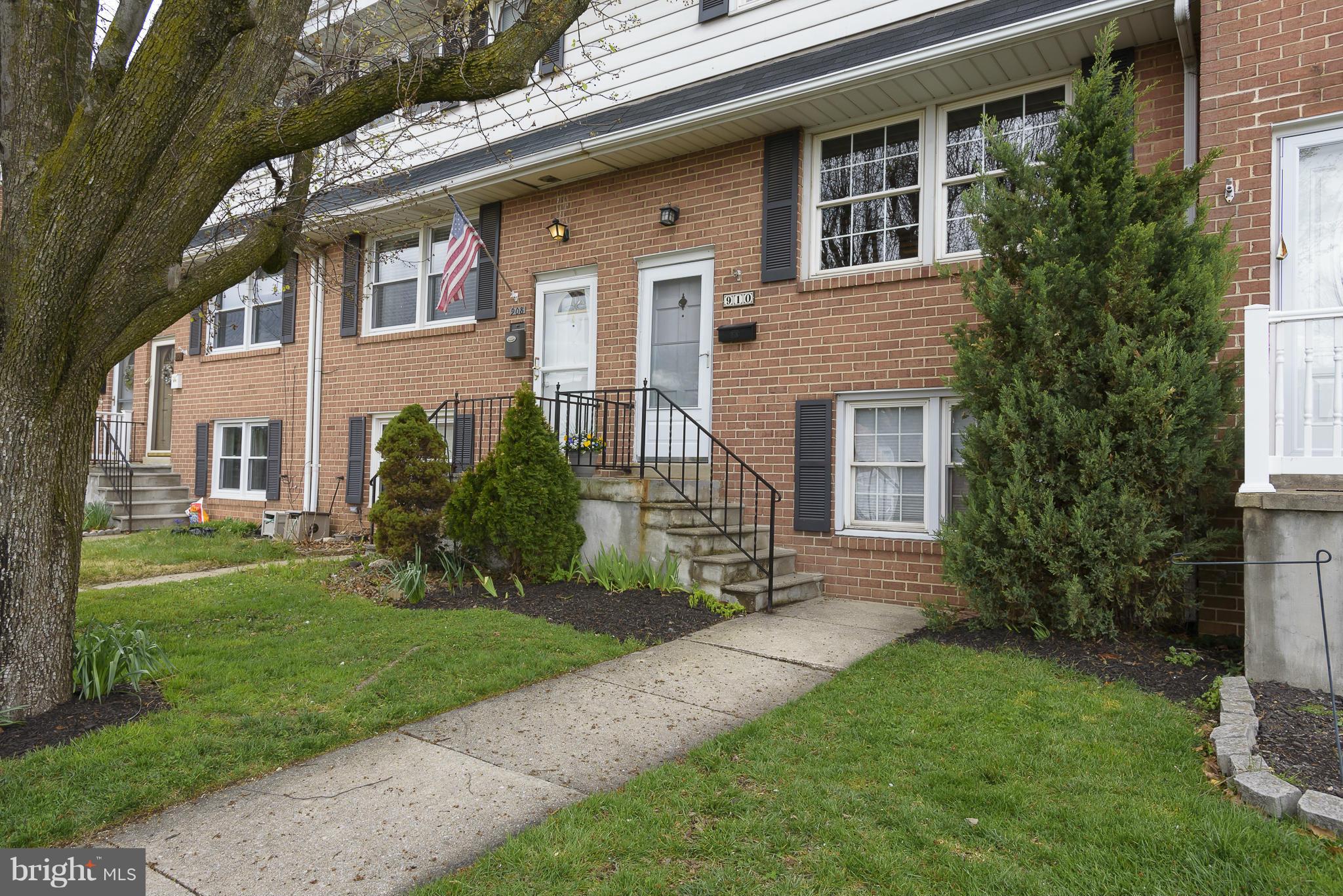 910 Grovehill Road Baltimore, MD 21227 - Photo 1 of 21 MAIN EXTERIOR