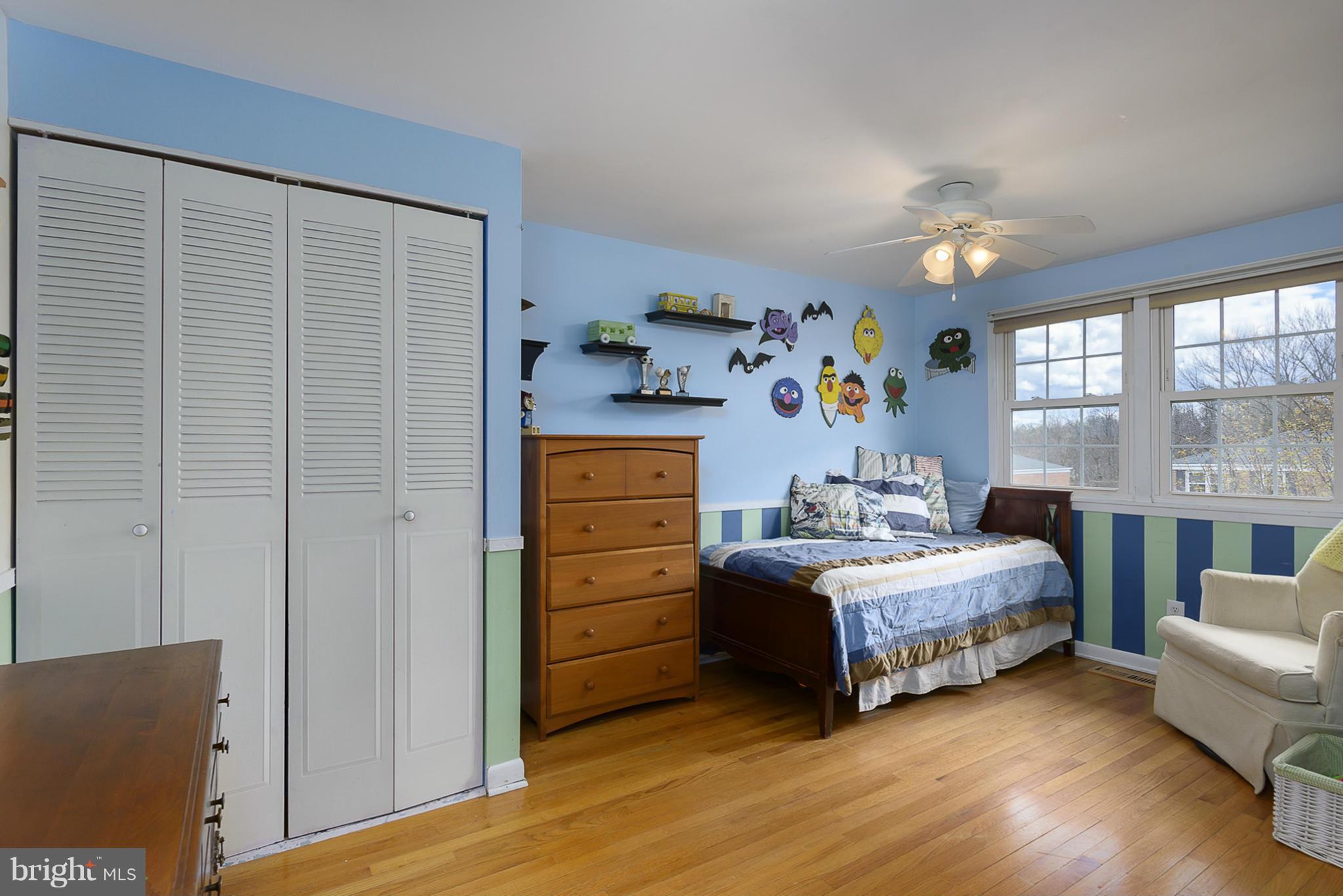 910 Grovehill Road Baltimore, MD 21227 - Photo 14 of 21 BEDROOM 2