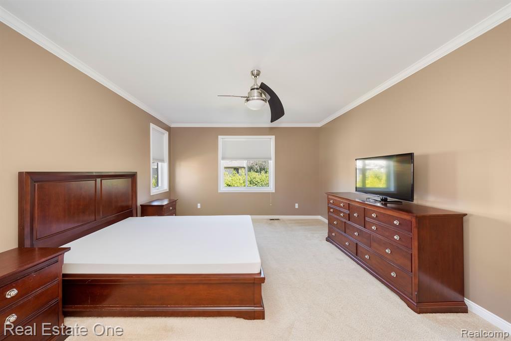 630 Lockmoore Court Rochester Hills, MI 48307 - Photo 23 of 65