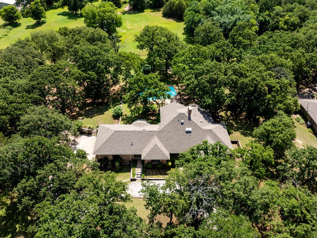 6837 Roberts Lane Fort Worth, TX 76140 - Photo 3 of 39