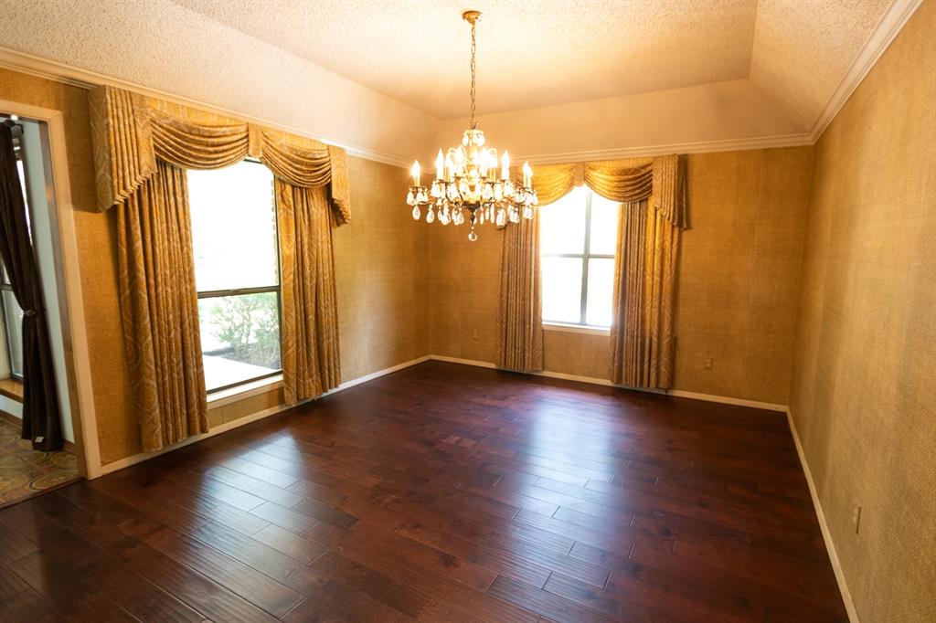 6837 Roberts Lane Fort Worth, TX 76140 - Photo 8 of 39