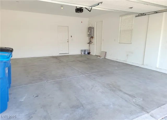 $2,100 | 117 Destiny Orch Court, Henderson, NV 89011