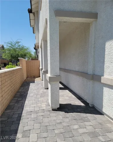 $2,100 | 117 Destiny Orch Court, Henderson, NV 89011