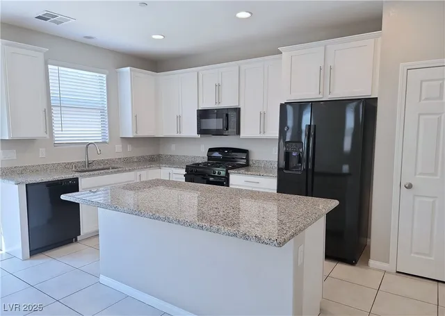 $2,100 | 117 Destiny Orch Court, Henderson, NV 89011