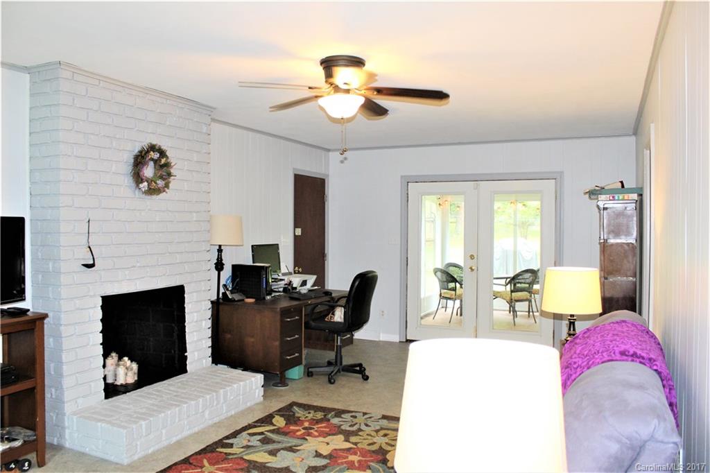 6925 Leesburg Road Charlotte, NC 28215 - Photo 8 of 20 Gallery Image 8