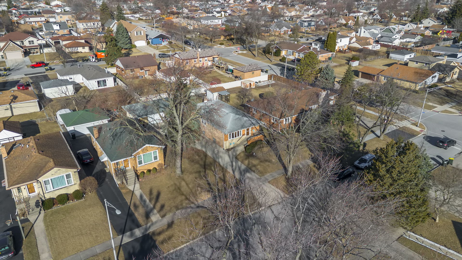 11008 Parkside Avenue Chicago Ridge, IL 60415 - Photo 13 of 44 Gallery Image 13