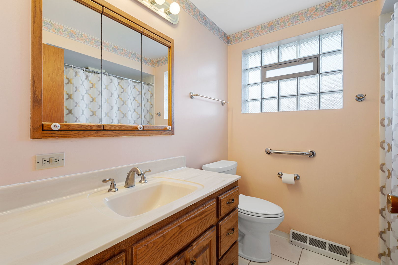 11008 Parkside Avenue Chicago Ridge, IL 60415 - Photo 20 of 44 Gallery Image 20