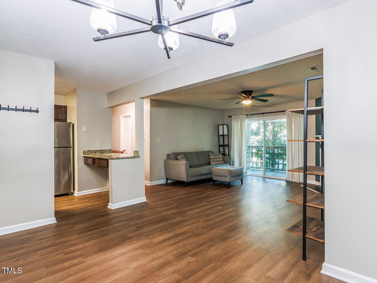 4621 Timbermill Court, Unit 101 Raleigh, NC 27612 - Photo 6 of 37 006-1280x960-dining-room