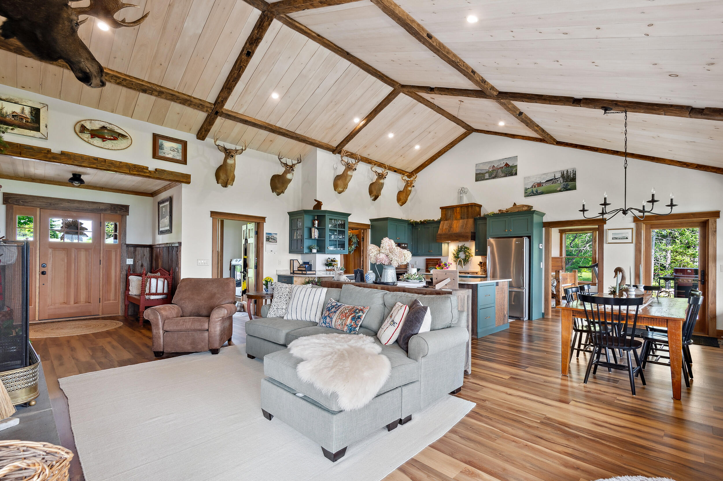 3062 Main Street Rangeley, ME 04970 - Photo 16 of 55 _JRV3126