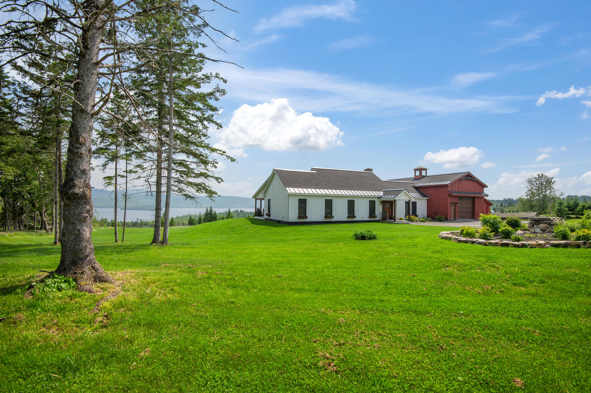 3062 Main Street Rangeley, ME 04970 - Photo 10 of 55 _JRV3235