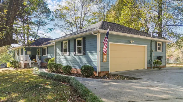 $379,900 | 180 Northwest Mapleton Forest Drive, Cleveland, TN 37312