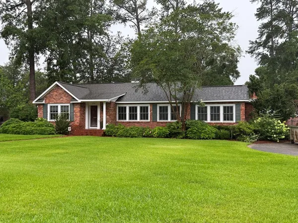 $419,900 | 209 Hazelwood Avenue, Dothan, AL 36303