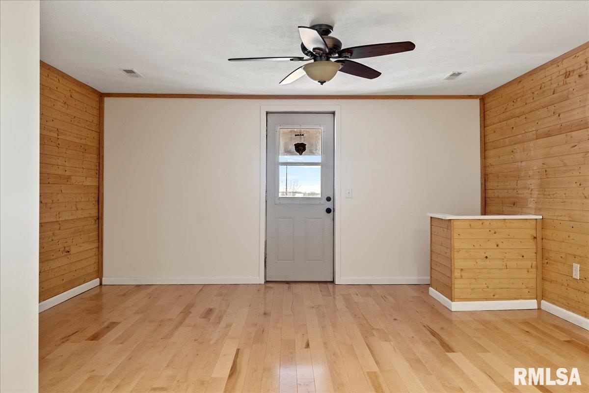 6515 West Logan County Line Road Williamsville, IL 62693 - Photo 36 of 95 Gallery Image 36