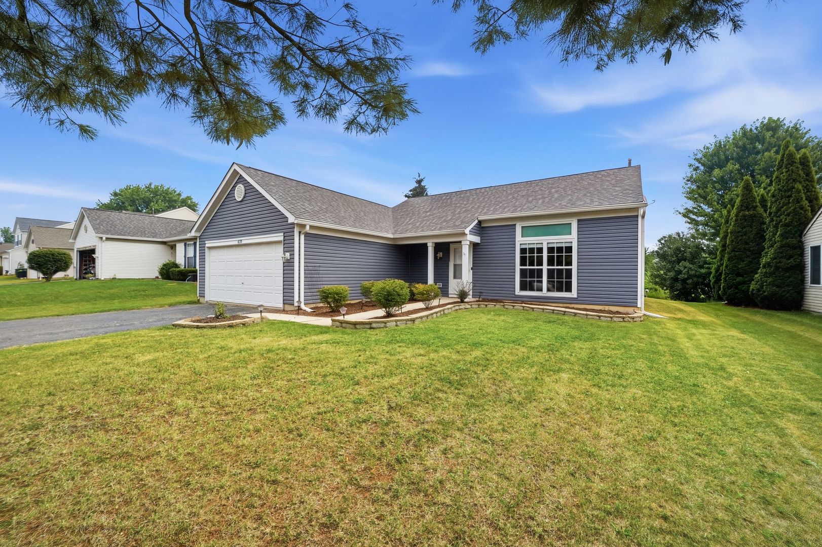 633 Indian Trail Road Antioch, IL 60002 - Photo 2 of 33 Gallery Image 2