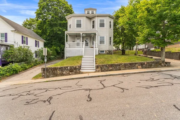 $799,900 | 39 Orchard Street, Marlborough, MA 01752