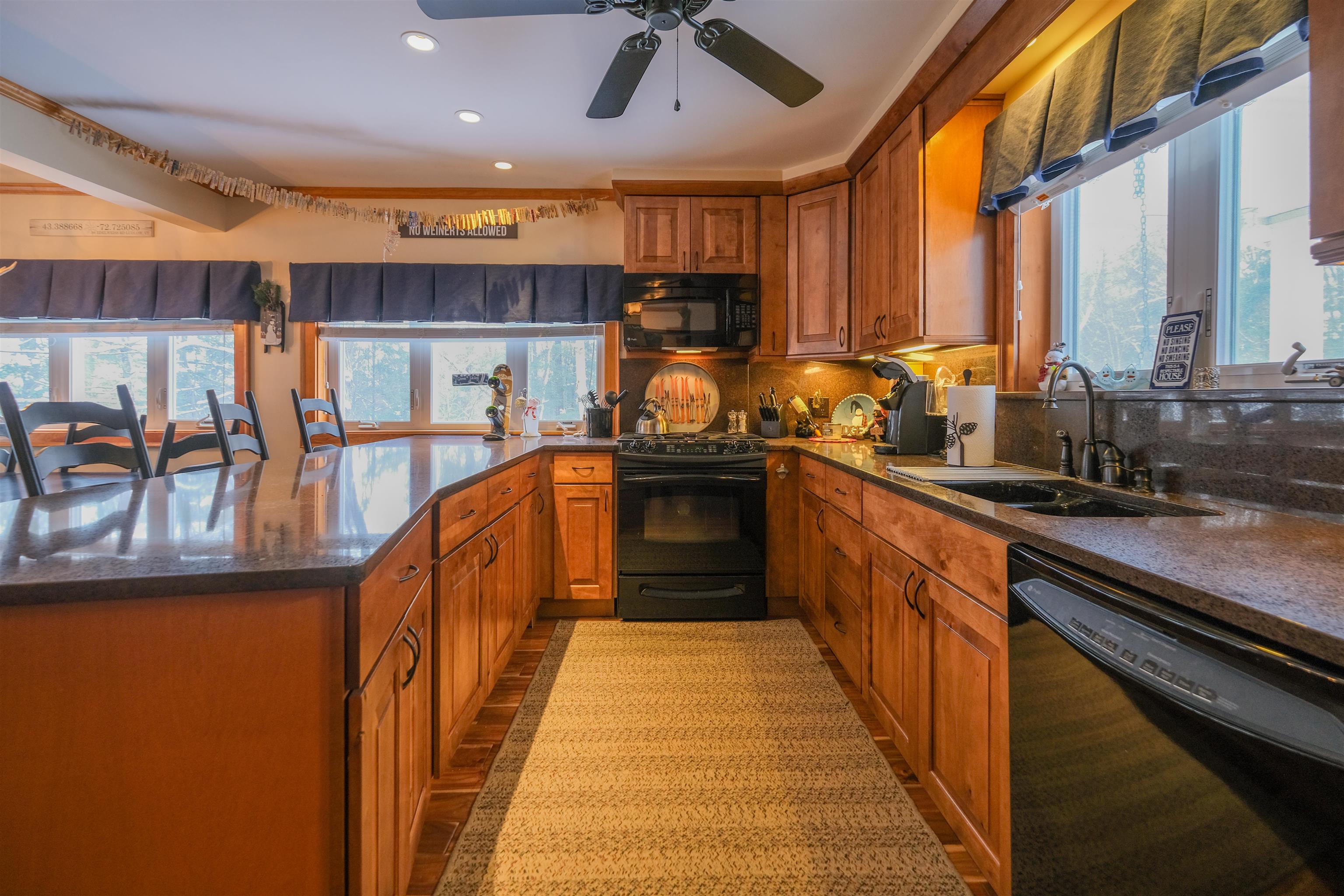 86 Edelweiss Road Ludlow, VT 05149 - Photo 5 of 49