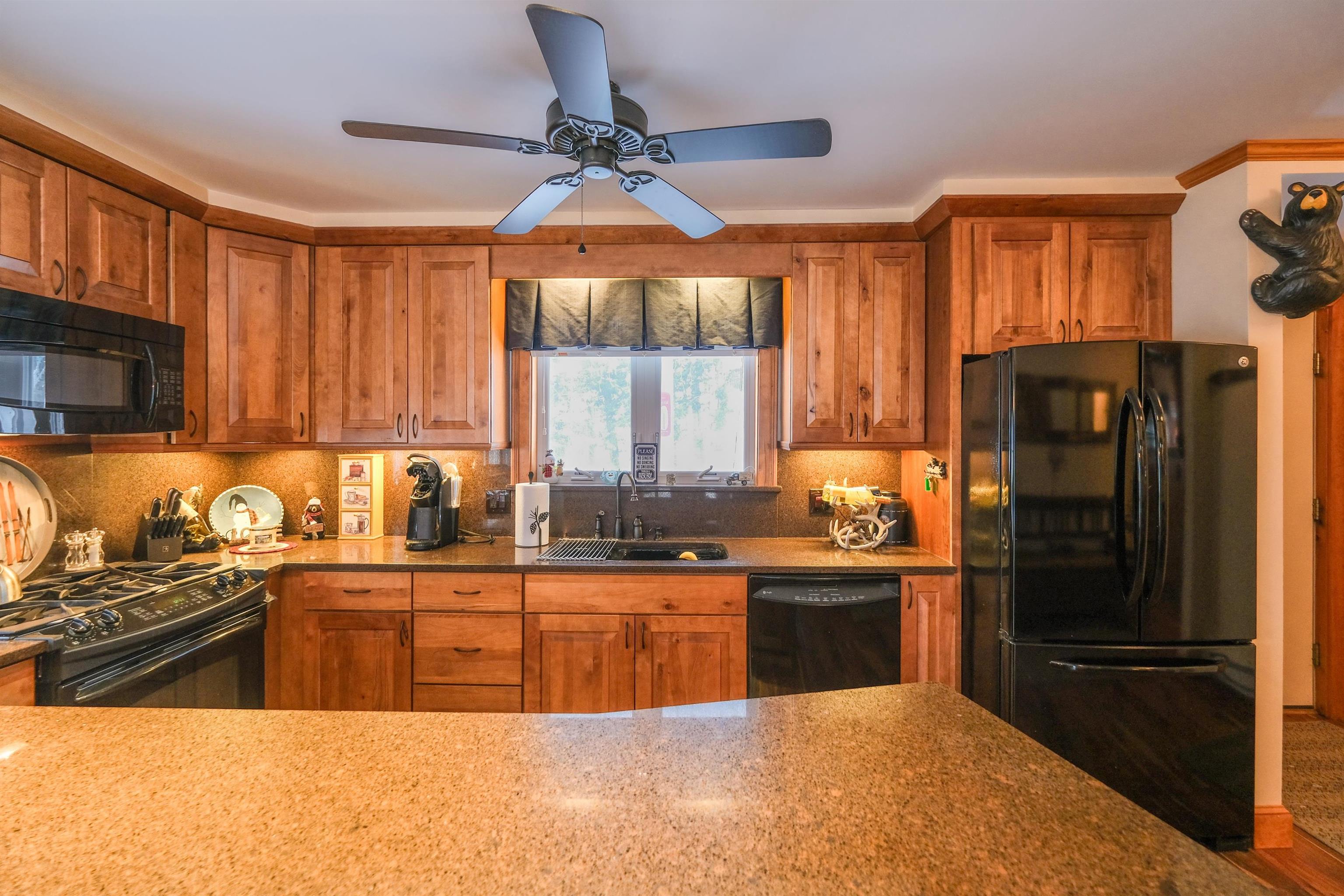 86 Edelweiss Road Ludlow, VT 05149 - Photo 7 of 49