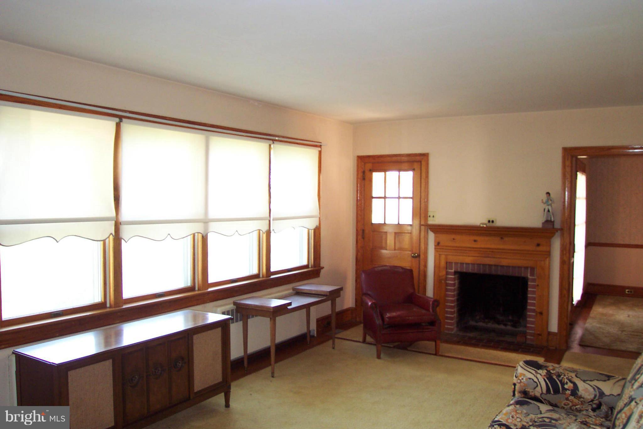 26909 Mallard Road Chestertown, MD 21620 - Photo 4 of 13 Living Room