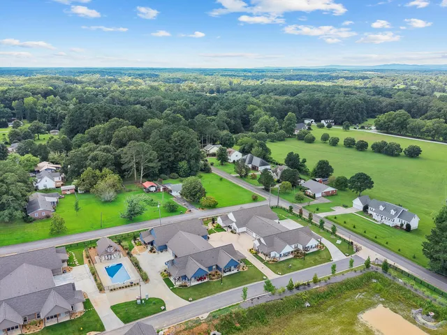 $260,000 | 24 Maddox Lane, Chatsworth, GA 30705