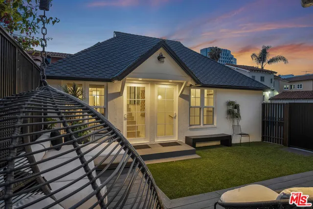 $2,195,000 | 805 South Ogden Drive, Los Angeles, CA 90036