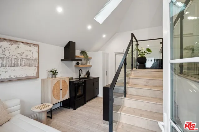 $2,195,000 | 805 South Ogden Drive, Los Angeles, CA 90036